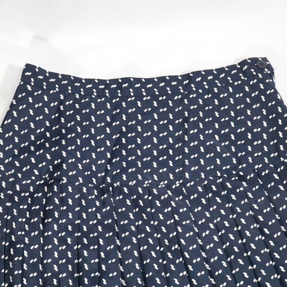 VTGFlowy Printed and Pleated A-Line Skirt Sz 10 US - Picture 8 of 13